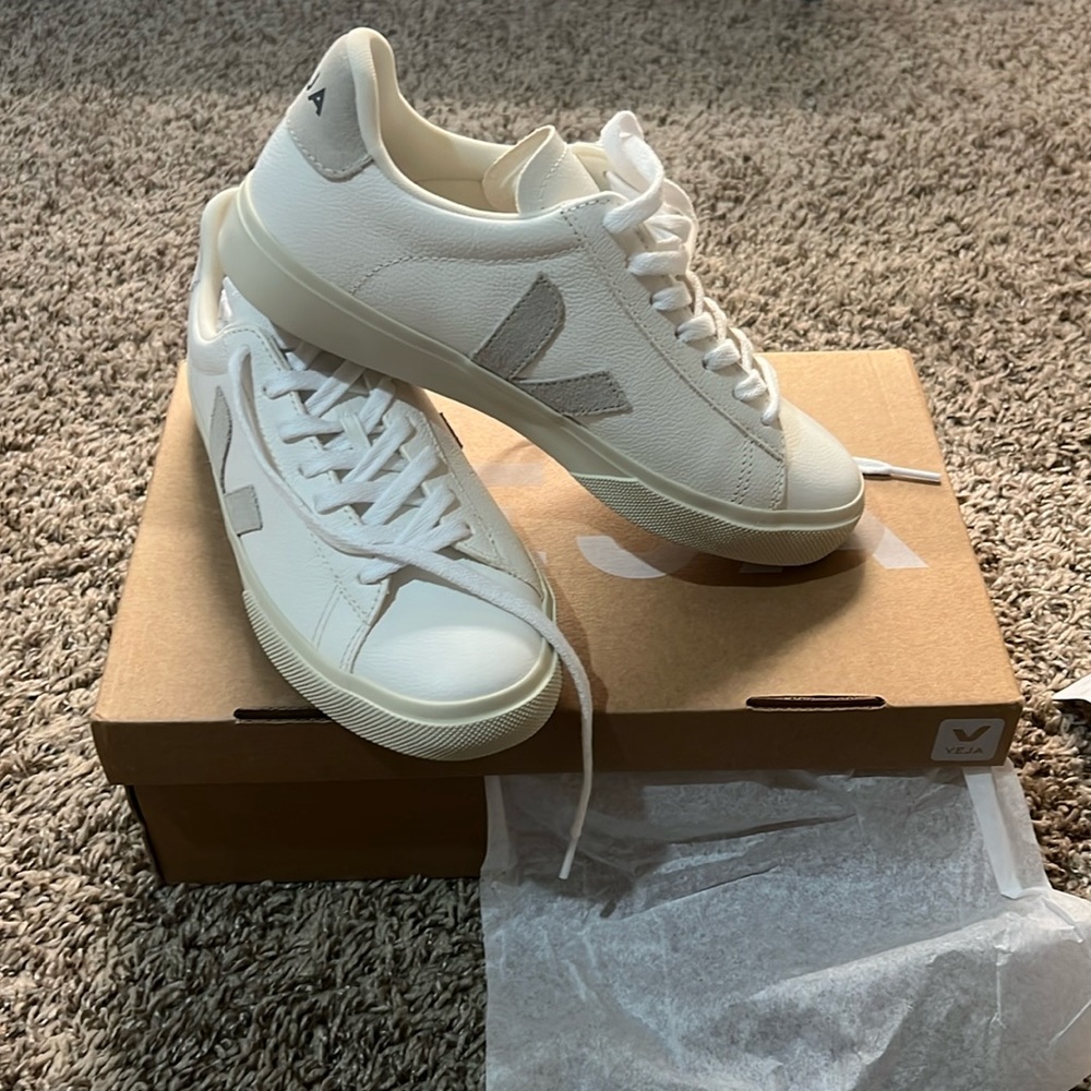 WOMEN'S CAMPO CHROMEFREE - WHITE/NATURAL SUEDE